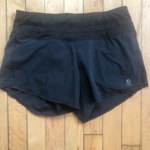 Oiselle Roga running shorts